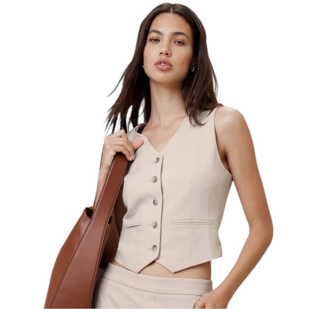 RIHOAS Cream Buttoned Vest Top